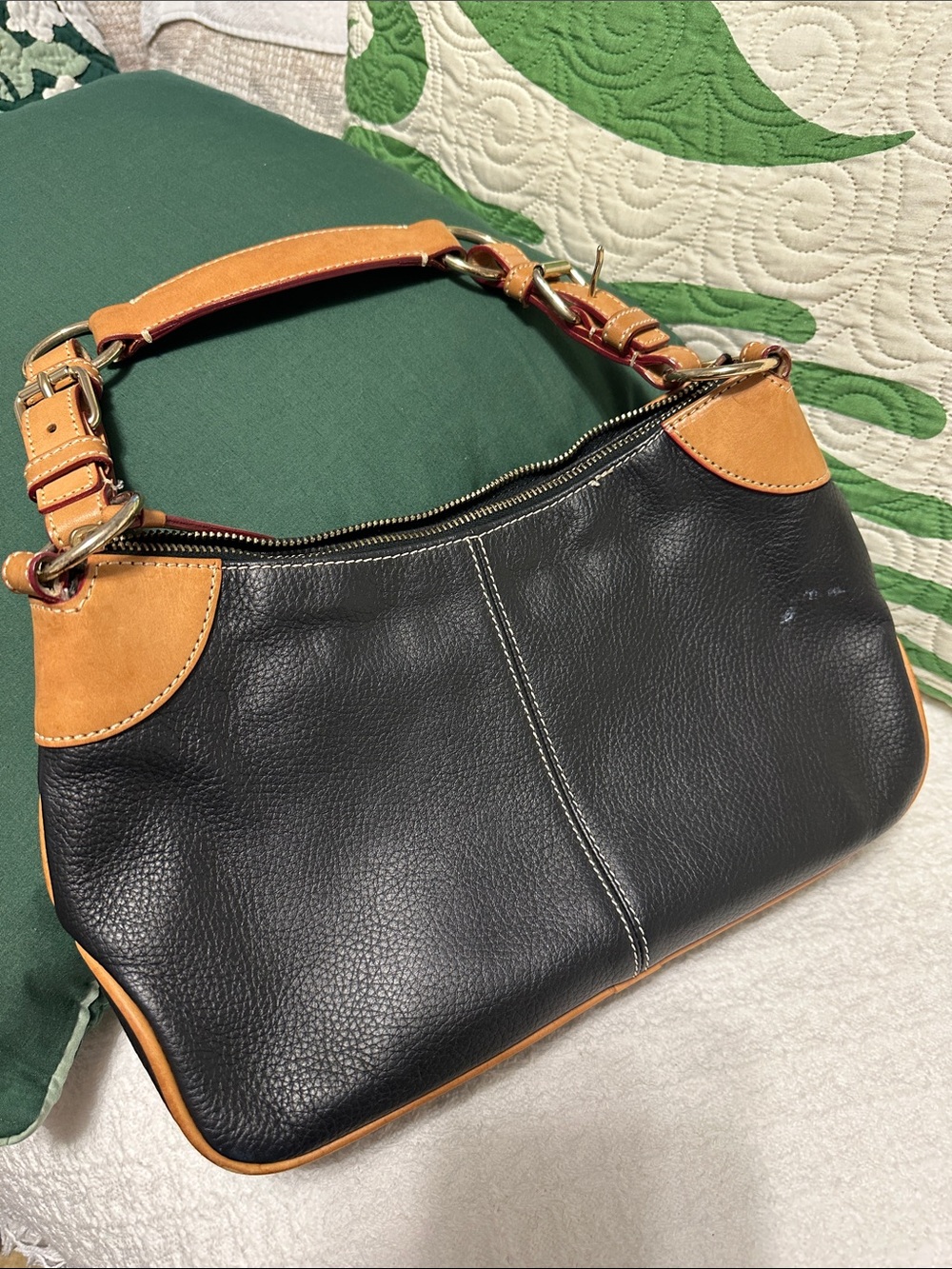 Vintage Dooney And Bourke All Weather Leather Black Shoulder bag